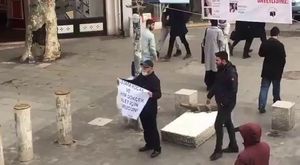 Dev-Genç'liler Mustafa Koçak İçin Fatih'te Kahve Konuşmaları Yaptı!