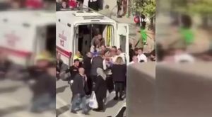 Maganda dehşeti! Yoldan geçenleri bıçakladı