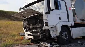 Silahlı ve bıçaklı kavga kamerada!