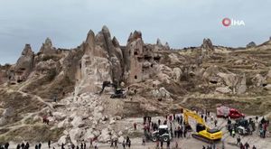 Hayat kurtaran hastane çalışanları, sesleriyle mest etti