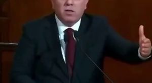 Bursa'da 1 aydır kayıp olan oğlunu gözü yaşlı bekliyor