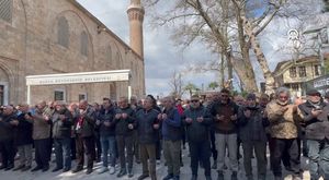 Bursa’da İmamoğlu için protestolar devam ediyor