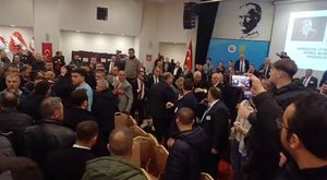 KAFEDE SİLAHLI KAVGA: 2 YARALI