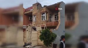 Bursa'da hafriyat kamyonu, otomobili böyle savurdu: 4 yaralı