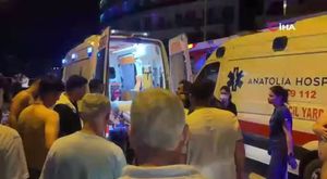 MHP Adana’da “Bir ve Birlikte Hilal’e Doğru” toplantısına büyük katılım
