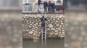 Mersin'de fuhuş baskını! Evde bulunanlar polisi de şaşırttı