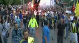 Fenerbahçe Taksim'e yürüdü