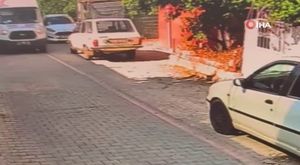 Adana'da minibüs hattı gerginliği yumruklu sopalı kavga kamerada