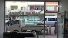 Bursa'da minibüs 2 kişiye çarptı! O anlar kamerada