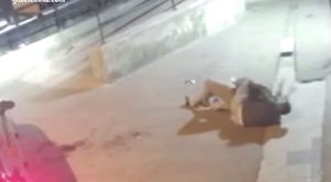 DAMADIN ÜSTÜNE MOTOR YAĞI DÖKTÜLER