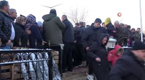 Bursa'da traktörün arkasına lastik bağlayan gençler böyle görüntülendi