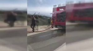 Bursa’da kırmızı ışık ihlali yapan kamyonet işçi servisine çarptı! Çok sayıda yaralı var...