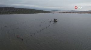 Bursa’da gürültü kavgasına tutuşan kızlar saç baş birbirine girdi