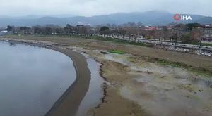 Narin’in tabutuna bırakılan duvak yürekleri dağladı