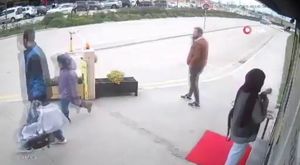 Otobüsteki kavga sokağa taştı