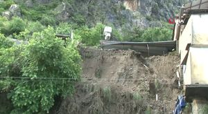 1 yaşındaki çocuğun hayatını kurtaran hareket kamerada...