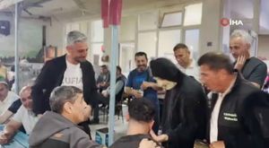 Alkollü sürücü uygulamadan kaçarken refüje çıktı