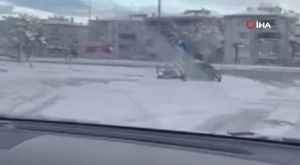 Bursa'da alev alev yanan cip hurdaya döndü