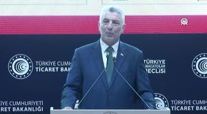 Bursa'da feci kaza: Otomobil kağıt gibi ezildi!