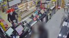 Avustralya’da palyaço maskeli hırsızın silahlı market soygunu