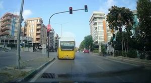 Bursa'da kaçan koyun trafiği alt üst etti!
