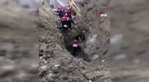 TIR park halindeki araca böyle çarptı