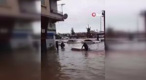 Silahlı ve bıçaklı kavga kamerada!