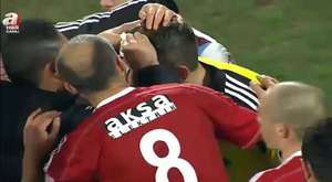 Wesley Sneijder Müthiş Gol Galatasaray