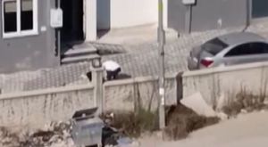 DAMADIN ÜSTÜNE MOTOR YAĞI DÖKTÜLER