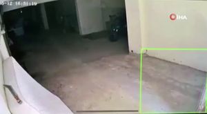 Fırtına uçurdu, çelik ok gibi saplandı