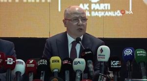 Hande Sarıoğlu'nun paylaşımı olay oldu: Benim gibi g.t ve memeye sahip bir kadın...
