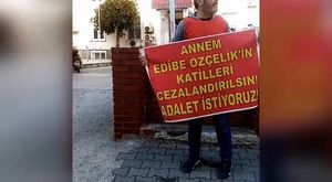 TAYAD Mustafa Koçak İçin Galatasaray Lisesi Önünde Eylem Yaptı