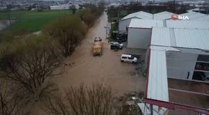 Bursa’da bahar beklenirken kar sürprizi: Bir ilçe beyaza büründü...