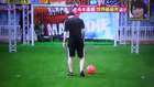 Lionel Messi Japon Robot kaleciye Karşı!