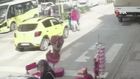 Bursa'da dalgın şoför yaşlı kadına böyle çarptı