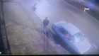 Ehliyetsiz sürücü kaldırıma çarpıp kaçtı ama polis yakaladı