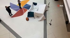 12 yaşındaki öğrenci okul müdürünü vurdu: O anlar kamerada