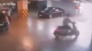 DAMADIN ÜSTÜNE MOTOR YAĞI DÖKTÜLER