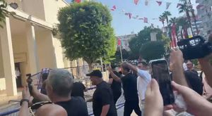 Adana'da iki araç çalan 17 yaşındaki zanlı, polis takibiyle yakalandı