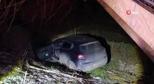 Enkaz altındaki eşini ve çocuğunu kurtarmak için canını feda etti