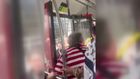 Bursa'da belediye otobüsündeki 'yer' kavgası kamerada