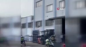 Bursa'da kontrolden çıkan araç durağa daldı