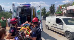 Adana’da halay başı kavgası kanlı bitti: Evi kurşunlayan 2 şüpheli çelik yelekle yakalandı