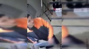 İki otomobilin çarptığı yaya feci şekilde can verdi!