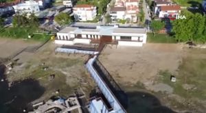 Bursa'da anayola uçup, TIR'a çarptı!