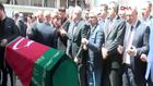 Kahramanmaraş'taki okul saldırısında yaşamını yitiren Ayla öğretmen son yolculuğuna uğurlandı