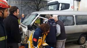 Evine giderken hızla gelen otomobilin kurbanı oldu