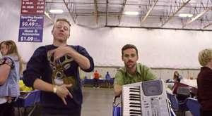 MACKLEMORE & RYAN LEWIS - CAN`T HOLD US FEAT. RAY DALTON (OFFICIAL MUSIC VIDEO) 