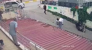 Adana'da korku dolu anlar:  Alevlerden kaçan 2 işçi pencereden atladı