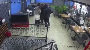 Bursa’da gürültü kavgasına tutuşan kızlar saç baş birbirine girdi